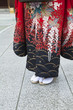 Photo: 振袖姿の女性の足元 振袖姿の女性の足元