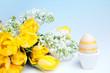 Bouquet and easter egg