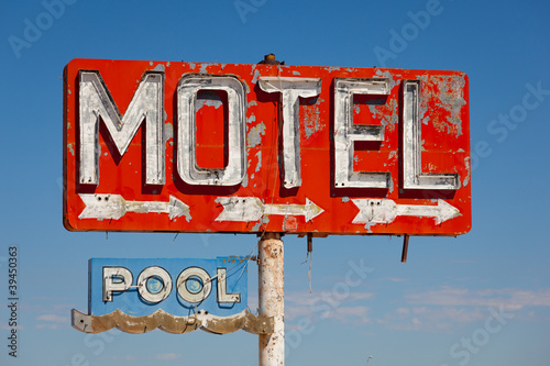 Photo: Vintage, neon motel sign Vintage, neon motel sign