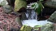 künstlicher Wasserfall