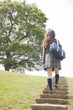 階段を登る女子高生の後姿