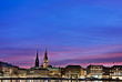 Hamburger Rathaus am Abend