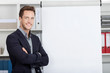 junger unternehmer am flipchart