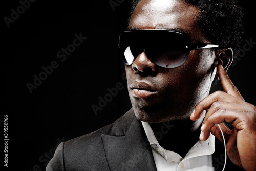 Photo: bodyguard black man bodyguard black man