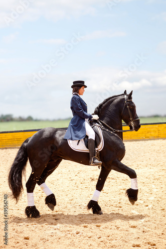 Photo: Female horsebreaker Female horsebreaker