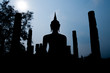 Foto: Buddha Statue in Wat Mahathat Temple in Sukhothai Historical Pa Buddha Statue in Wat Mahathat Temple in Sukhothai Historical Pa