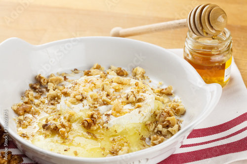 Photo: Melted cheese with honey and nuts Melted cheese with honey and nuts