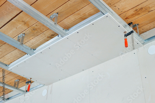 Photo: Installation of suspended ceiling Installation of suspended ceiling