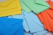 Buste da lettera colorate per anniversari e nozze