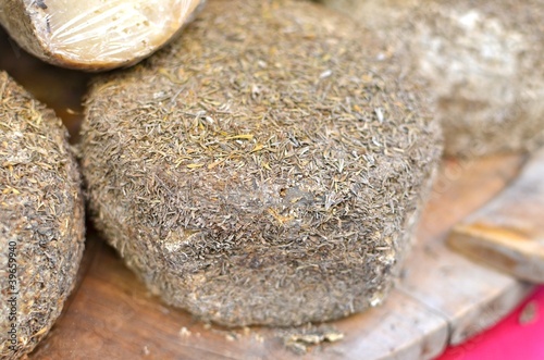 Photo: pecorino alla lavanda pecorino alla lavanda