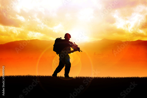 Illustration: Silhouette illustration of a soldier on the field Silhouette illustration of a soldier on the field