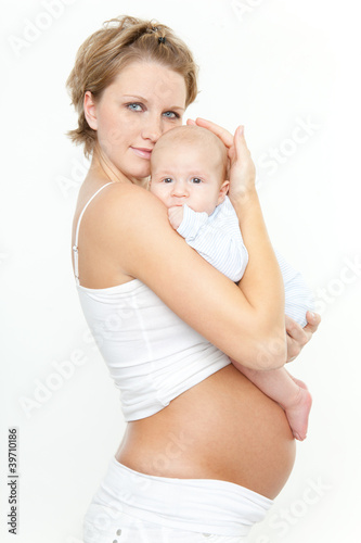 Photo: schwangere mit baby 2 schwangere mit baby 2