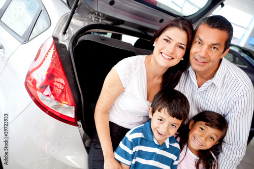 Photo: Family buying a car Family buying a car
