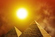 Foto: Sunset over Giza pyramids. Egypt Sunset over Giza pyramids. Egypt