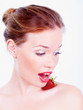 Foto: Girl with strawberry Girl with strawberry