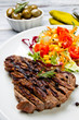 tagliata di carne con contorno