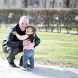 Kleinkind mit Papa