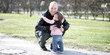 Kleinkind mit Papa