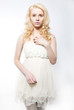 사진:Beauty fresh blonde woman with beautiful blue eyes Beauty fresh blonde woman with beautiful blue eyes