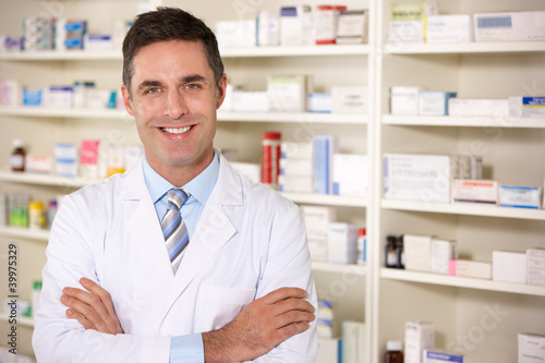 Photo: Portrait American pharmacist at work Portrait American pharmacist at work