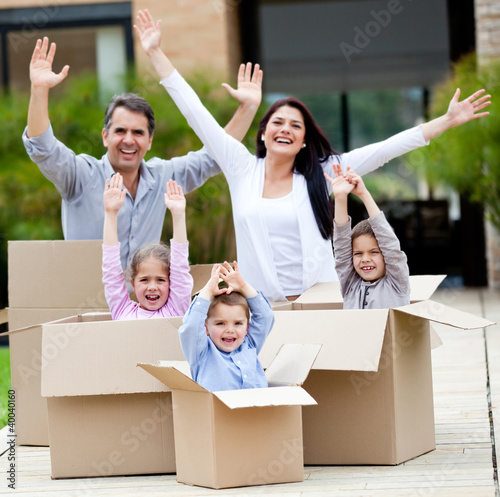 Photo: Family moving home Family moving home