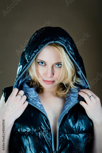 Foto: woman in jacket woman in jacket
