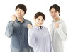 若者・3人