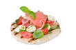 Pita mit Tomaten, Mozzarella und Basilikum Pita mit Tomaten, Mozzarella und Basilikum