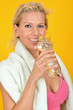 Junge Frau nach Sport