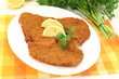 frisch gebratenes Wiener Schnitzel