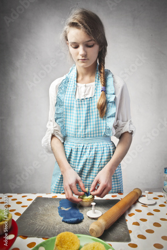 Foto: Garnishing sweets Garnishing sweets