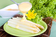 Frischer deutscher Spargel mit Sauce Hollandaise