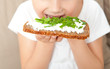 kind mit schnitte