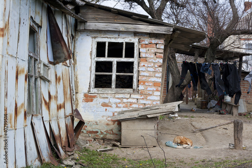 Photo: poor abadoned house poor abadoned house