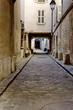 Ruelle pavée, quartier du Marais. Vieux Paris. France.
