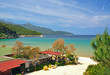 idyllischer Strand und Restaurant auf Elba