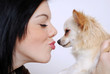 Jugendliche mit Chihuahua