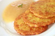 Kartoffelpuffer mit Apfelmus