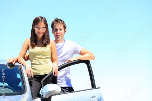 Foto: Couple and new car Couple and new car