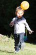 Enfant et son ballon
