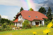 Am Ende des Regenbogens steht ein Haus