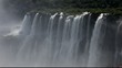 Die Wasserfälle von Iguazú in Brasilien und Argentinien