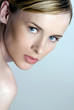Foto: Woman looking at the camera. Woman looking at the camera.