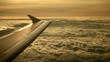 Flugzeug über Wolken am Abend