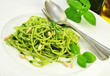 Spaghetti mit Bärlauchpesto