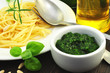 Spaghetti mit Bärlauchpesto
