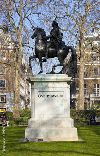Foto: William III Statue in St. James's Square in London William III Statue in St. James's Square in London
