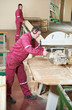 Foto: closeup carpentry wood cross cutting closeup carpentry wood cross cutting