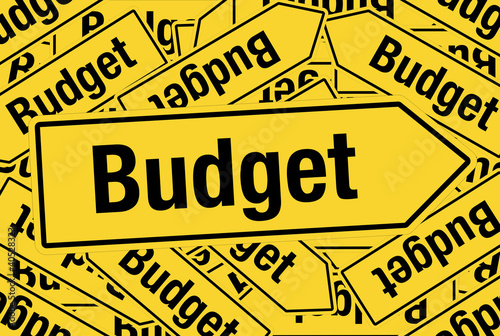 Illustration: Pfeilschild Collage BUDGET Pfeilschild Collage BUDGET