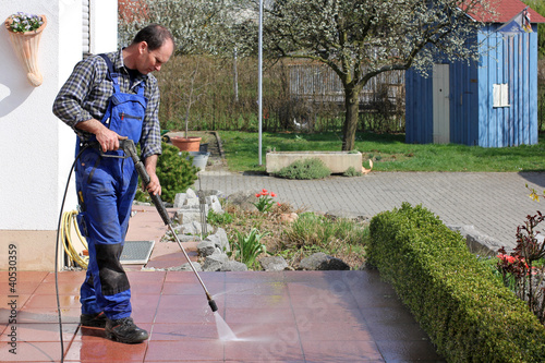Photo: Frühjahrsputz auf der Terrasse Frühjahrsputz auf der Terrasse